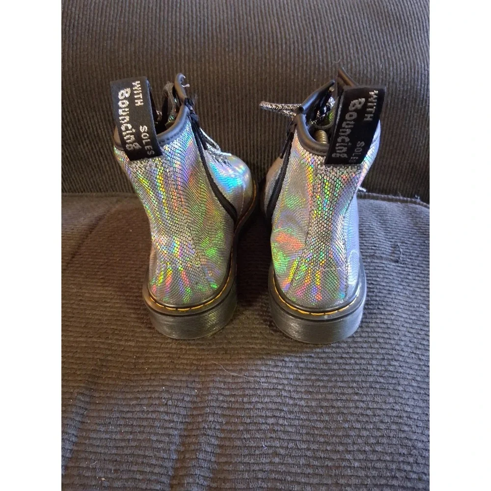 Dr Martens 1460 Boot Silver Iridescent Girls Size 3‎ EU 34